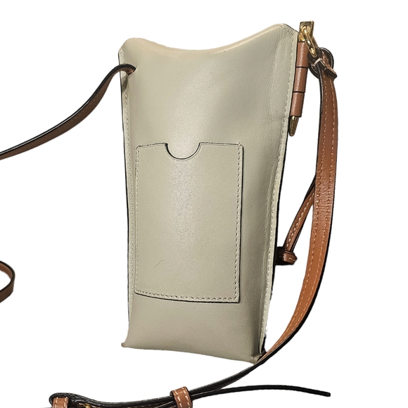 LOEWE GATE TWO-TONE BUCKET BAG - Picture 4 of 16